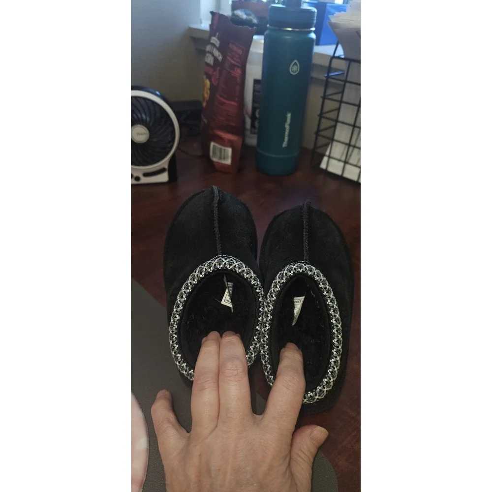 kids‎ black uggs boots Size 7